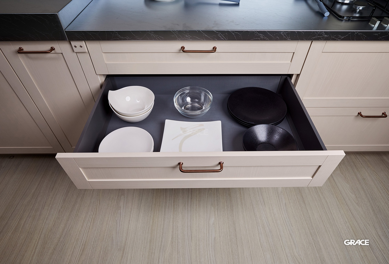 GRACE_kitchen_h3_04-2_9110