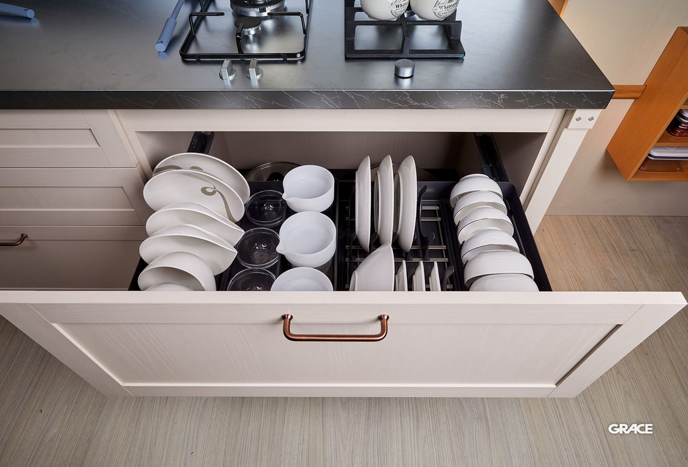 GRACE_kitchen_h3_04-4_9116